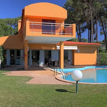 بيت للعطل Casa Da Palmeira, Pool & Soccer Pitch فيلامورا