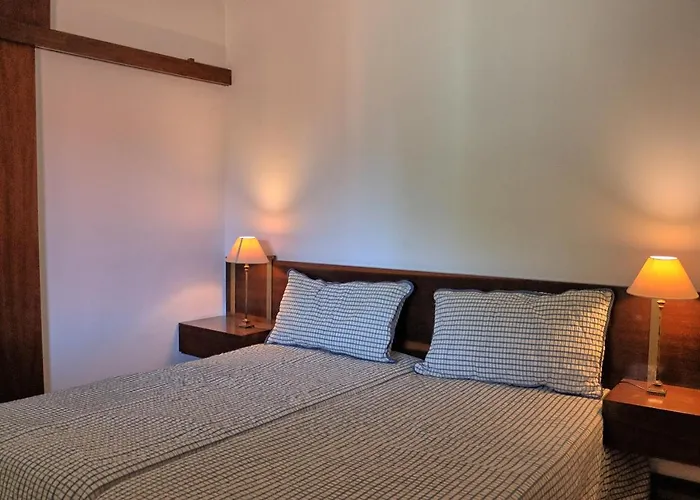 Casa Da Palmeira, Pool & Soccer Pitch بيت للعطل فيلامورا