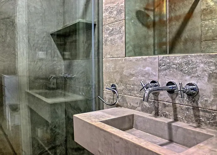 Casa Da Palmeira, Pool & Soccer Pitch * فيلامورا