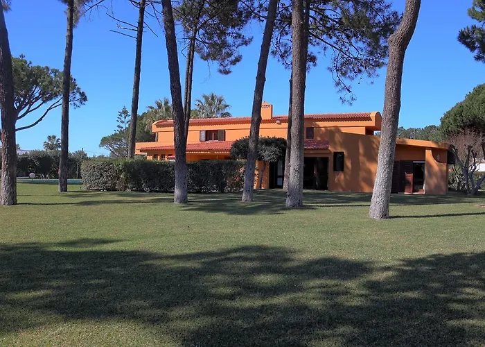 Casa Da Palmeira, Pool & Soccer Pitch *